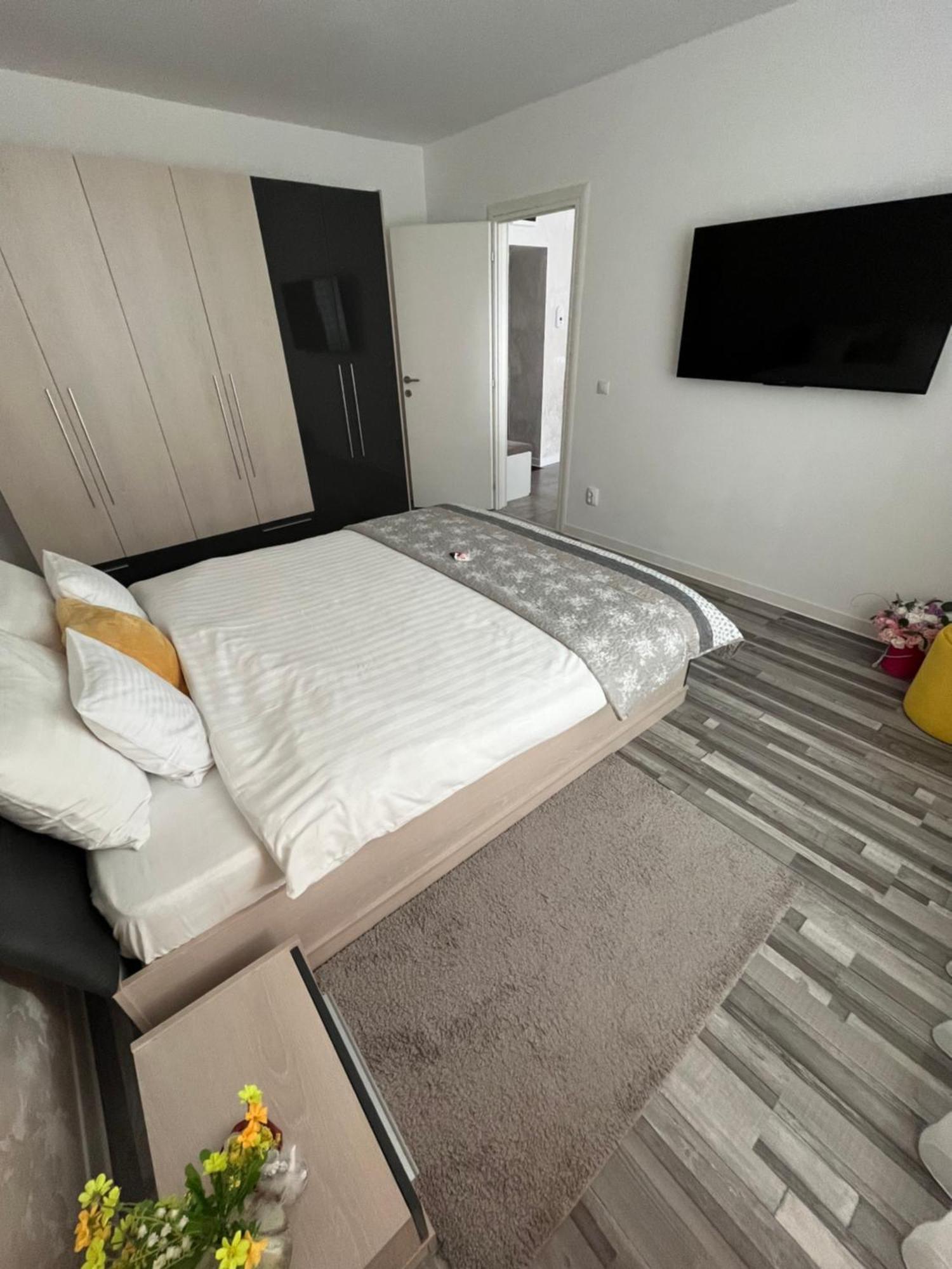 Luxury Apartment 锡比乌 外观 照片